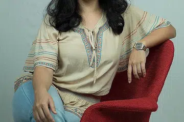 ENGGAN LEPASKAN PELUANG: Juliana Kassim Chan yang tidak pernah membayangkan dirinya berlakon secara profesional terdorong menjayakan penerbitan Melayu seperti 'Krono' demi menimba ilmu dan pendedahan baru bidang seni. - Foto MEDIACORP SURIA