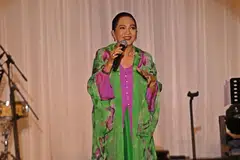 JAGA DIRI AGAR BERDAYA TAHAN: Datuk Sheila Majid tekankan penjagaan kesihatan dan kerja seni untuk terus kekal relevan dalam industri hiburan Nusantara.