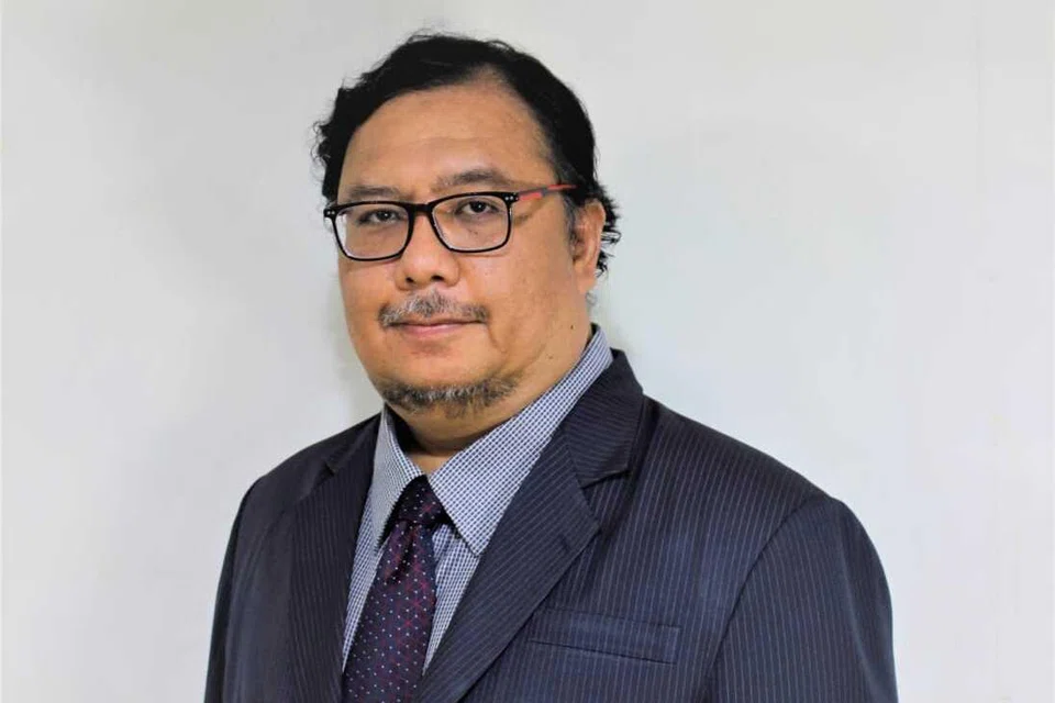 Pakar undang-undang daripada Universiti Islam Antarabangsa Malaysia (UIAM), Profesor Madya Dr Khairil Azmin Mokhtar.