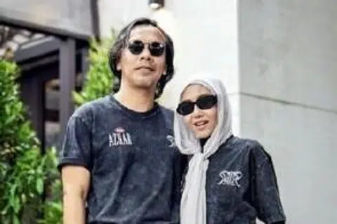 Ella, Azhar Ghazali, konsert, suami ella
