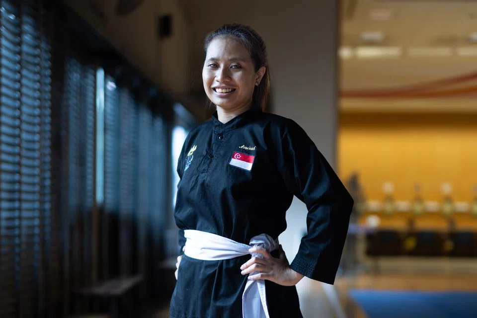 Pada 2022, Amirah Sahrin (gambar) bersama dua rakan sepasukan, Iffah Batrisyia Noh dan Ashikin Zulkifli, menjulang gelaran juara dalam acara regu seni puteri di Kejohanan Pencak Silat Dunia.