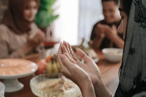Hari Asyura mengingatkan kita akan kepentingan sifat bersyukur ke atas segala nikmat yang Allah swt telah berikan kepada kita sepanjang hidup ini. 
