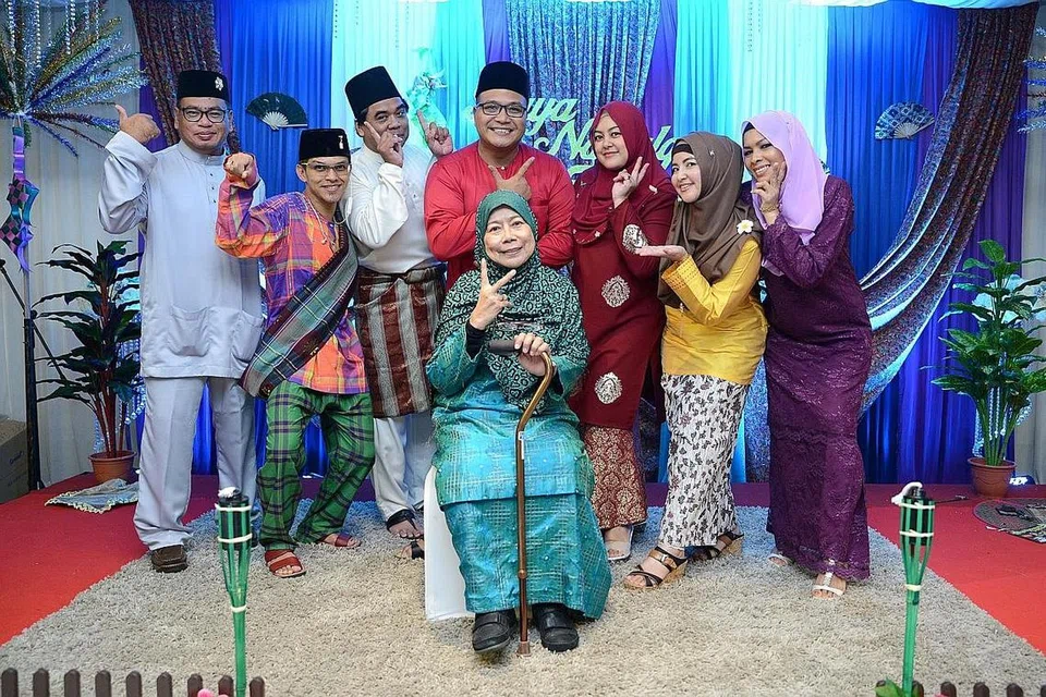KONGSI KECERIAAN: Perjumpaan Hari Raya anjuran BYSD di Kampong Bedok pada 2016. - Foto PERSATUAN BELIA BEDOK UNTUK INSAN KURANG UPAYA