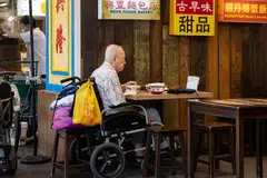 yayasan fairprice, warga emas, tan tock seng hospital, pemakanan sihat
