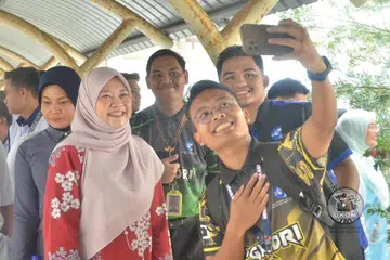 Menteri Pendidikan Malaysia, Cik Fadhlina Sidek.