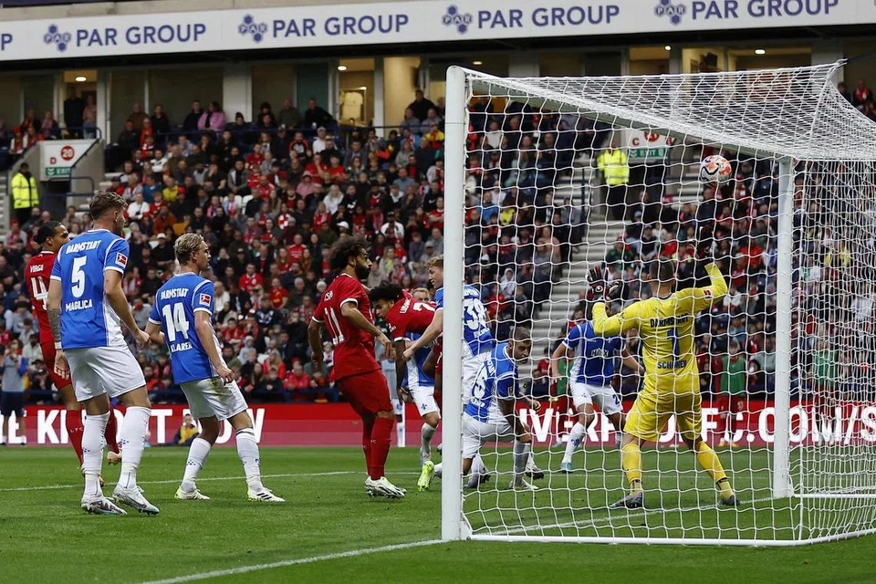 SIAP SEDIA: Liverpool (jersi merah) yang menang dalam perlawanan persahabatan terakhir semasa menentang SV Darmstadt 98, sudah bersedia berhadapan dengan Chelsea di padang lawan.