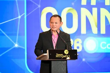 Menteri Negara Kanan (Kemampanan dan Sekitaran merangkap Pertahanan), yang juga Pengerusi Mendaki, Encik Zaqy Mohamad, menggalak belia rebut peluang timba ilmu.