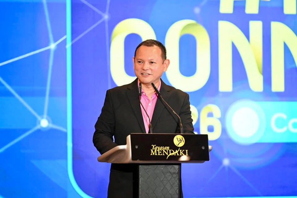 Menteri Negara Kanan (Kemampanan dan Sekitaran merangkap Pertahanan), yang juga Pengerusi Mendaki, Encik Zaqy Mohamad, menggalak belia rebut peluang timba ilmu.