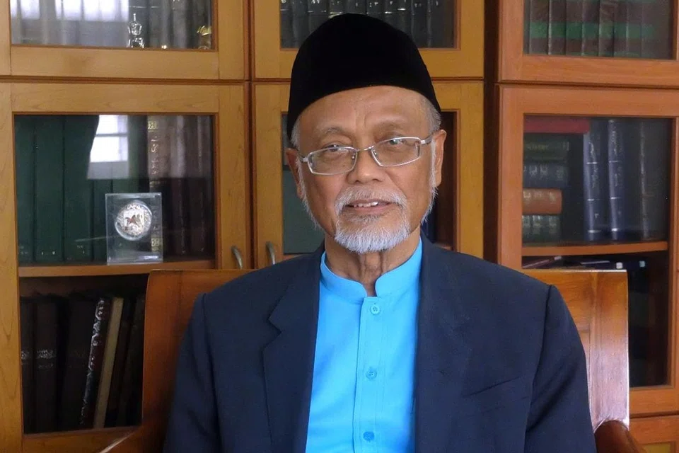 USTAZ PASUNI: Muis sedang usahakan garis pandu yang boleh digunakan oleh semua institusi agama dalam penggajian asatizah.