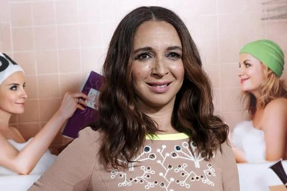 TERHARU: Maya Rudolph semakin terguris apabila mengetahui bahawa sebagai hamba, nenek moyangnya dianggap seperti barangan sejak mereka kanak-kanak. - Foto AFP