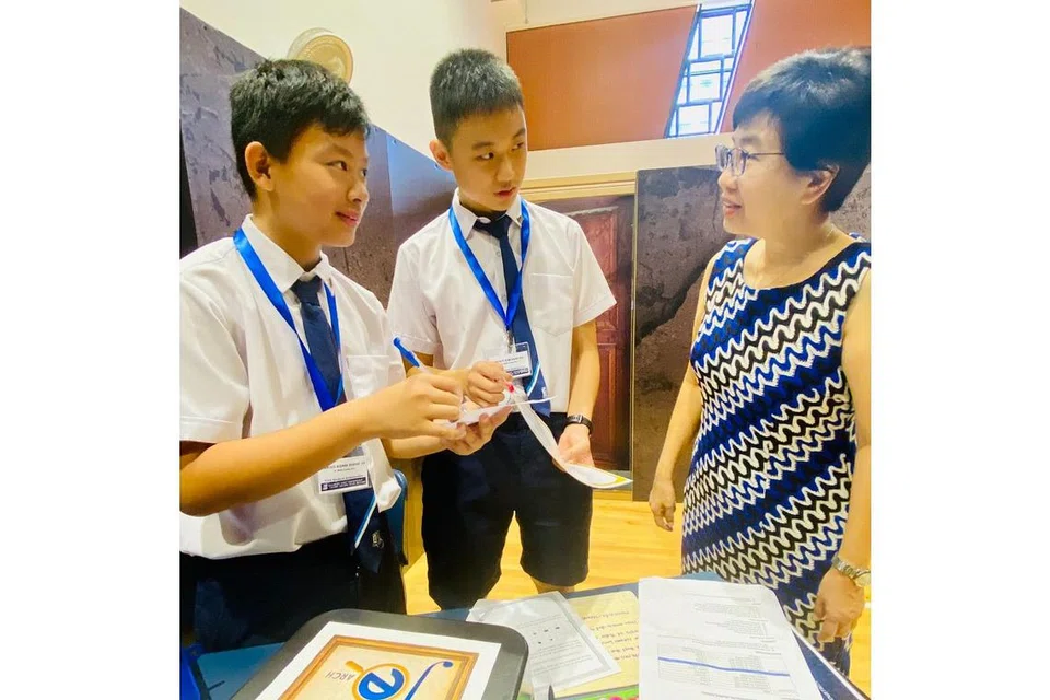 - Foto-foto BH oleh RABIATUL ADAWIYA BINHAN