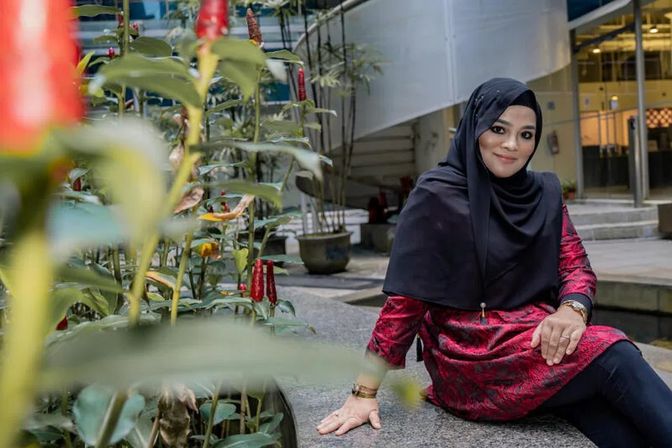 Penyanyi dan pencipta lagu, Diana Nazyra, yang pernah berkecimpung dalam bidang nyanyian dikir barat merealisasikan impian lebih sedekad untuk terbitkan ‘Puteri Gunung Warisan II’.