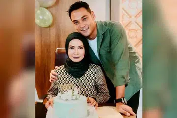 Hisyam Hamid masih mengekalkan hubungan baik dengan bekas isterinya, Rosmawati Hanafi ataupun Mel yang meneruskan tugas sebagai pengurusnya.