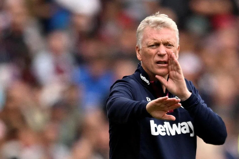 TETAP YAKIN: David Moyes percaya beliau mempunyai pasukan yang mampu menyaingi Chelsea walaupun skuadnya perlu diperkukuh. 