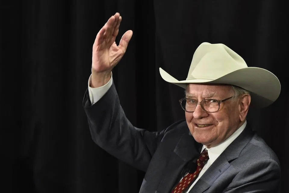 Pelabur terkenal, Encik Warren Buffett, mencatat pulangan lebih 5,500,000 peratus bagi saham Berkshire apabila beliau berjaya mengubah sebuah syarikat tekstil yang hampir gagal, menjadi antara  syarikat paling berharga di dunia. 