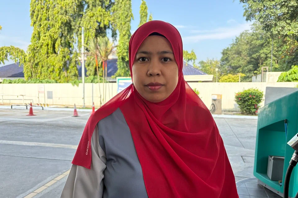 Jurujual alat penapis air, Cik Suria Putri Zainal, 38 tahun.