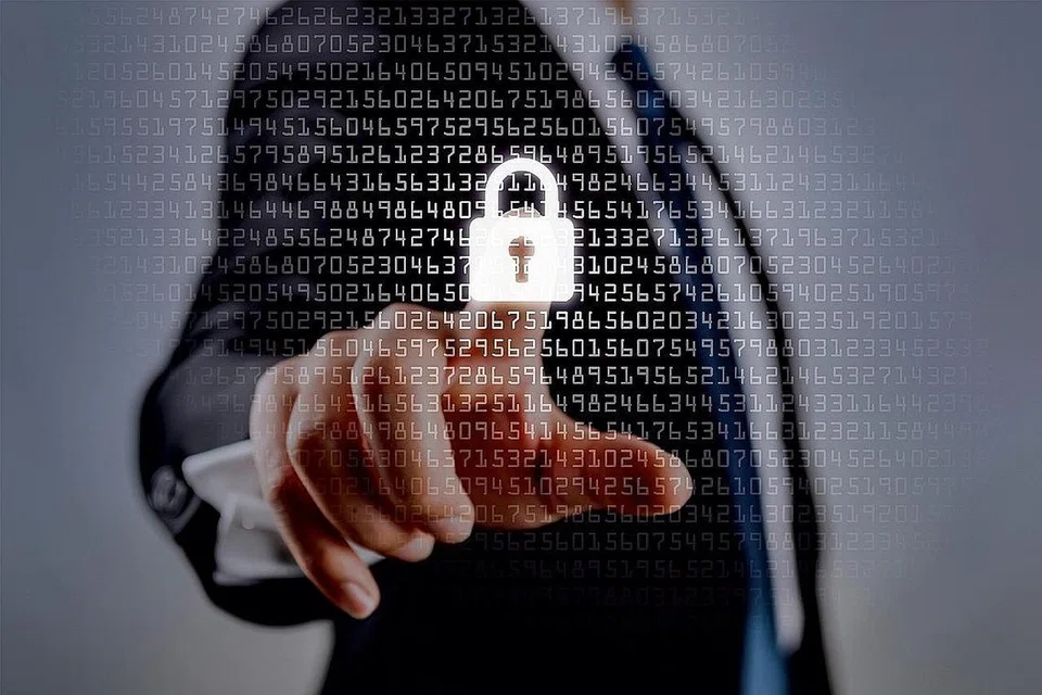 BUAT PILIHAN: Dengan adanya Akta Perlindungan Data Peribadi (PDPA), anda boleh memilih pertubuhan mana yang boleh mengumpul data mengenai anda, bagaimana ia boleh digunakan dan sama ada ia boleh didedahkan ataupun tidak. - Foto ISTOCK