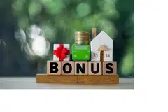 BONUS MININUM SEBULAN GAJI: Lebih lapan dalam 10 majikan di Singapura ingin memberi bonus minimum sebulan gaji tahun ini.