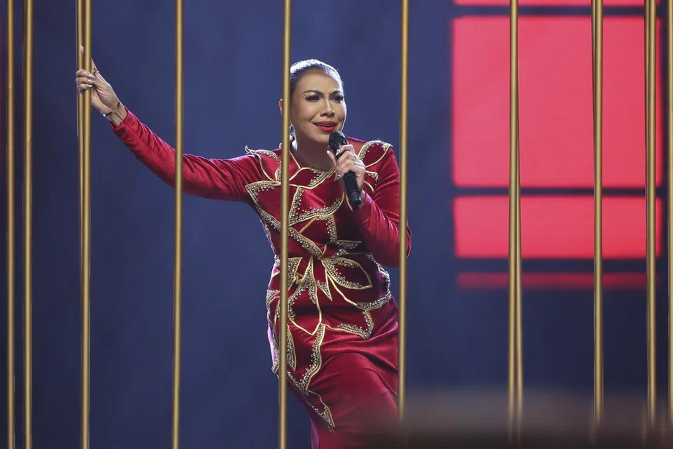 Ning Baizura yang layak ke peringkat akhir ‘Gegar Vaganza 11’ (GV11) pada 9 Februari disayangi anggota kelab peminatnya, HappeNing, kerana keramahan dan semangat positif.