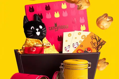 Sambut Tahun Baru Cina dengan sajian daripada jenama kek keju ternama, Cat & the Fiddle, memperkenalkan koleksi halal baharu