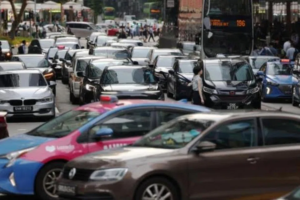 Syarikat yang telah membeli kereta untuk perkhidmatan sewa atau ‘e-hailing’ sebelum 19 Februari, boleh menjualnya semula kepada individu sebagai kereta persendirian.