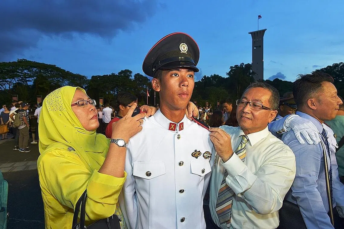 Impian lihat anak jadi pegawai SAF tercapai, Berita Singapura ...