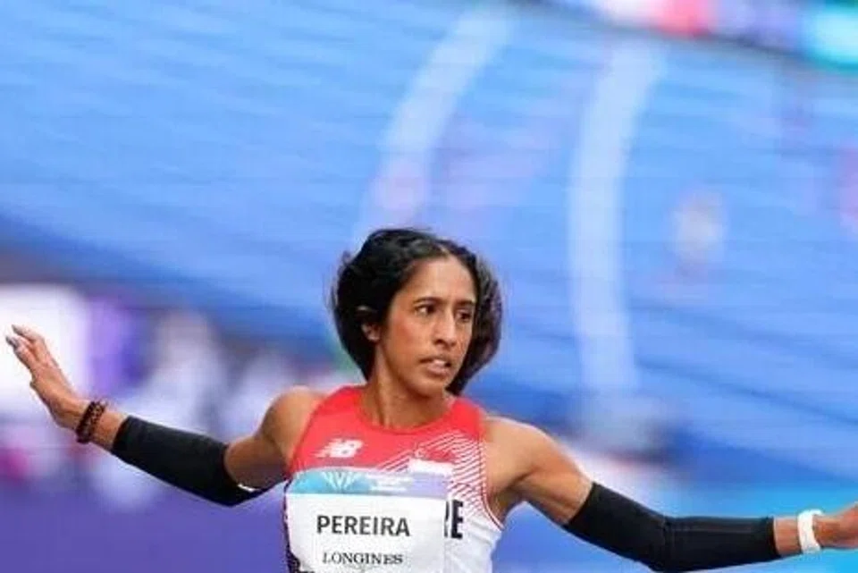 Ratu pecut Singapura, Shanti Pereira, menamatkan larian dalam saringan keempat acara 100 meter di tempat pertama dengan catatan masa 11.24 saat, di Stadium Scotstoun, Glasgow, pada 27 Julai.