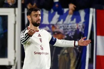 Kapten Manchester United, Bruno Fernandes, ketika perlawanan Liga Juara-Juara menentang Como, di Stadium Giuseppe Sinigaglia, Como, Italy, pada 21 Oktober. Perlawanan berakhir dengan United kalah 4-1 kepada Como.