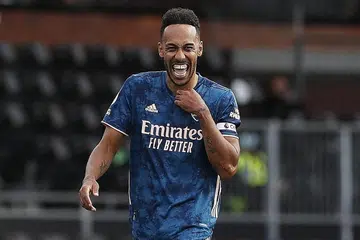 TERUSKAN KHIDMAT: Pierre-Emerick Aubameyang, telah menyambung kontrak tiga tahun lagi dengan Arsenal. - Foto REUTERS