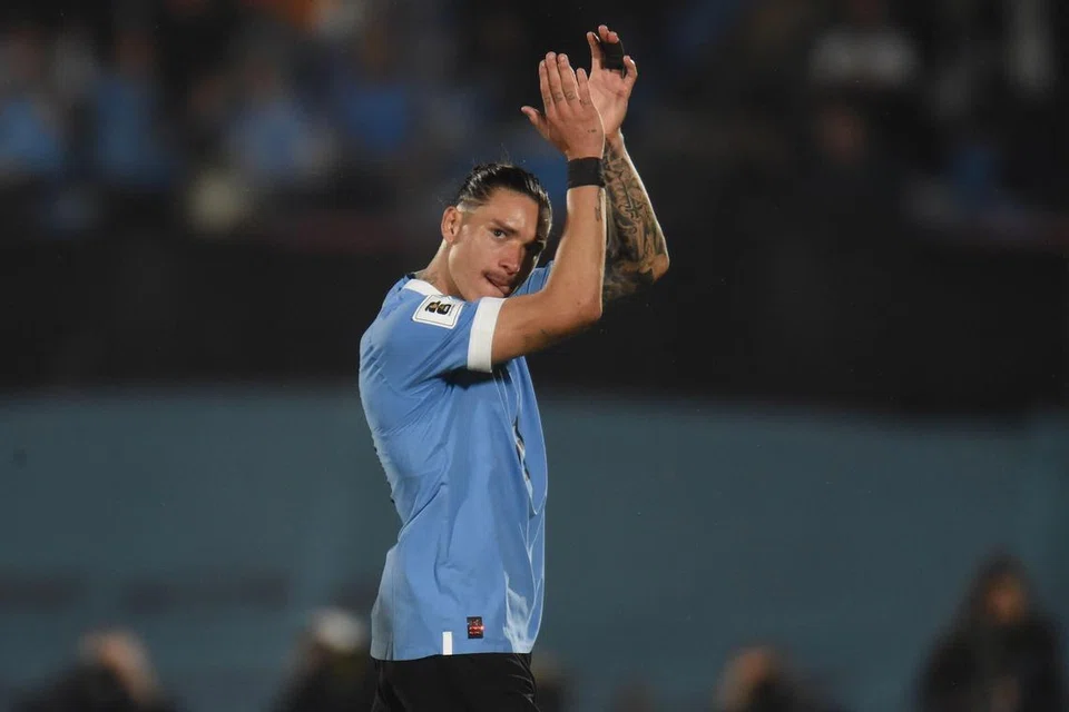 KEMENANGAN RUTIN: Penyerang Uruguay, Darwin Nunez, melengkapkan kemenangan Uruguay atas Bolivia dengan dua jaringan gol. Uruguay mengatasi Bolivia 3-0. 