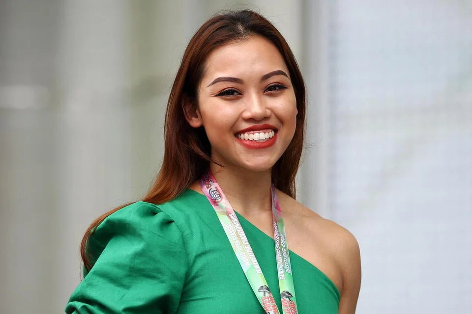 DISIPLIN: Farhanna Farid sentiasa menjaga diet untuk memastikan persembahannya dalam kategori ‘dead lift’ untuk kelas bawah berat 52 kilogram di kejohanan-kejohanan dunia angkat berat dapat dicapai. 