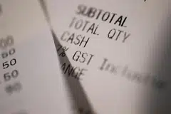 KENAIKAN GST: Encik Wong berkata kenaikan GST yang dirancang pemerintah tidak bertujuan menampung pelaburan besar dalam prasarana.