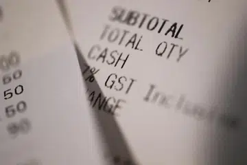 KENAIKAN GST: Encik Wong berkata kenaikan GST yang dirancang pemerintah tidak bertujuan menampung pelaburan besar dalam prasarana.