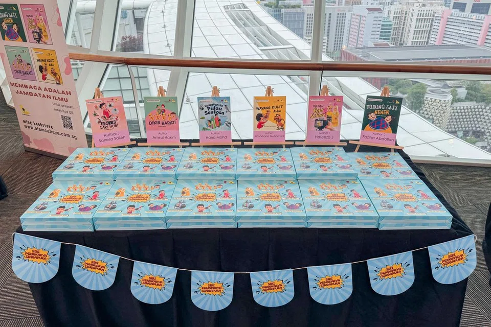 Siri Pengkarya Singapura, buku melayu, alam cahaya 