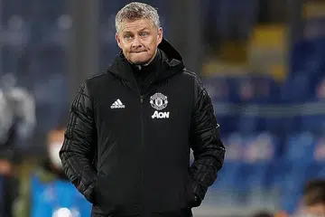 APAKAH NASIB SETERUSNYA?: Nasib pengurus United, Ole Gunnar Solskjaer akan menjadi perhatian ramai peminat sewaktu perlawanan menentang Manchester City awal pagi esok. - Foto REUTERS