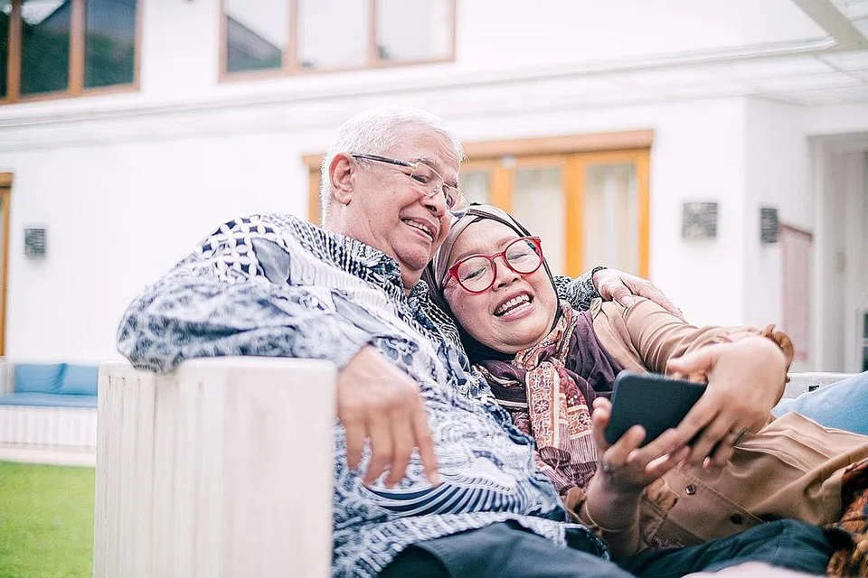 RANCANG AWAL, RAIH MANFAAT PENUH: Mereka yang layak bagi MRSS boleh menokok pada awal tahun bagi membantu anda meraih faedah lebih tinggi. - Foto Hiasan ISTOCK