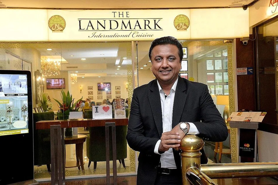 Pengasas dan ketua pegawai eksekutif (CEO) Landmark Group, Encik Ali Abbas, yang memiliki beberapa rangkaian Restoran Landmark.