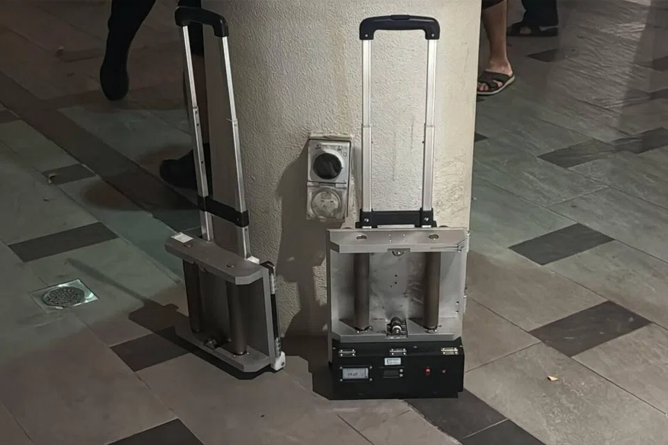 Alat Ukur Kelajuan (SMD) dicipta hasil kerjasama dengan Politeknik Temasek (TP) untuk mengesan pengubahsuaian haram dengan menguji kelajuan maksimum peranti walaupun ketika ia tidak bergerak.