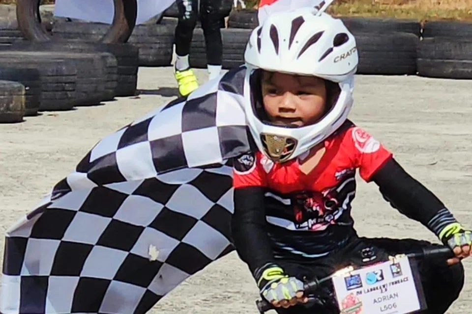 PERLUMBAAN DI LUAR NEGARA: Adrian Ilham Muhammad Arif sewaktu beraksi di perlumbaan, ‘Push Bike M8’, di Langkawi, Malaysia, pada 2 Mac 2024.