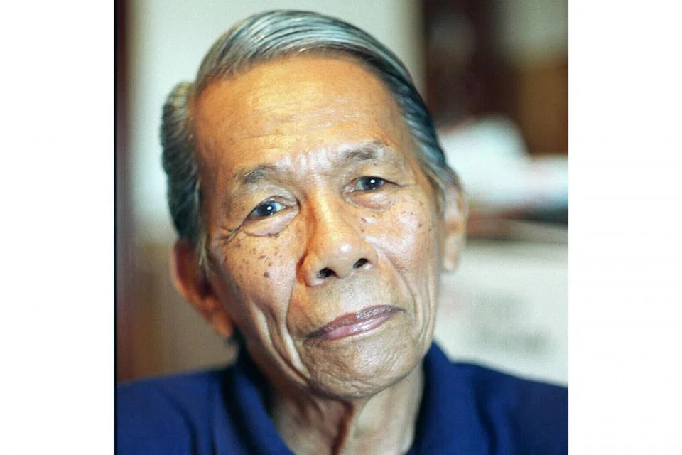 MASURI S. N: MEMANUSIAKAN SASTERA. Foto YAYASAN WARISAN MELAYU, SRI WARISAN MELAYU & fail