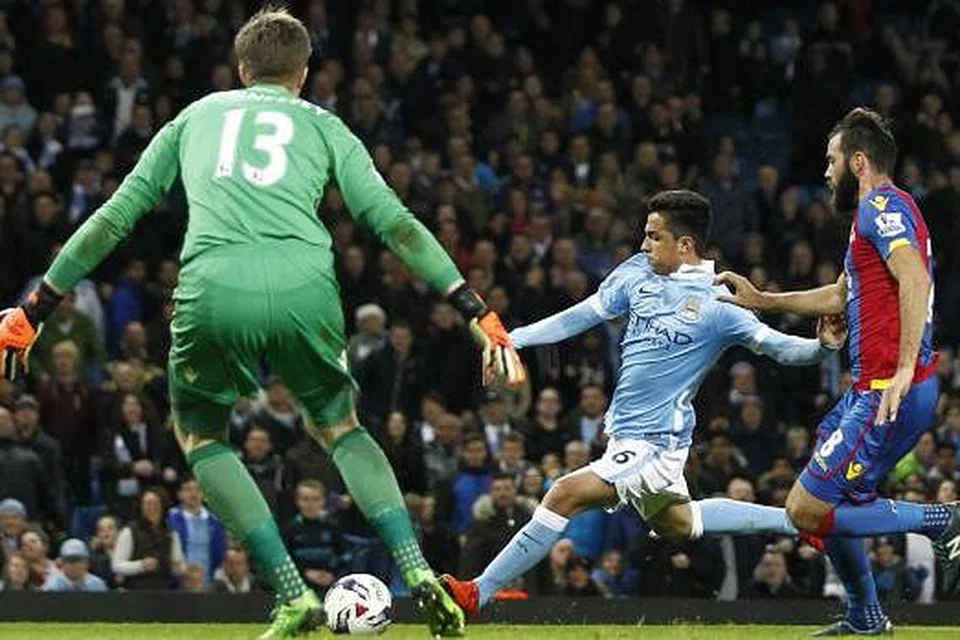 Manu Garcia menyumbatkan gol kelima apabila Manchester City membelasah Crystal Palace 5-1 dalam perlawanan Piala Liga pada 29 Oktober. Gambar REUTERS 