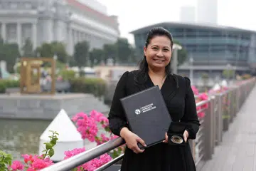 Pada 2023, Cik Julaiha, 51 tahun, disahkan menghidapi penyakit barah buah dada atau khususnya, ‘Triple-Negative Breast Cancer’ (TNBC), sejenis barah yang dikatakan lebih agresif daripada jenis barah lain. Namun, hal tersebut tidak menghambat dirinya daripada menghulurkan sokongan kepada pesakit barah lain di pusat perubatan, Parkway Radiology.