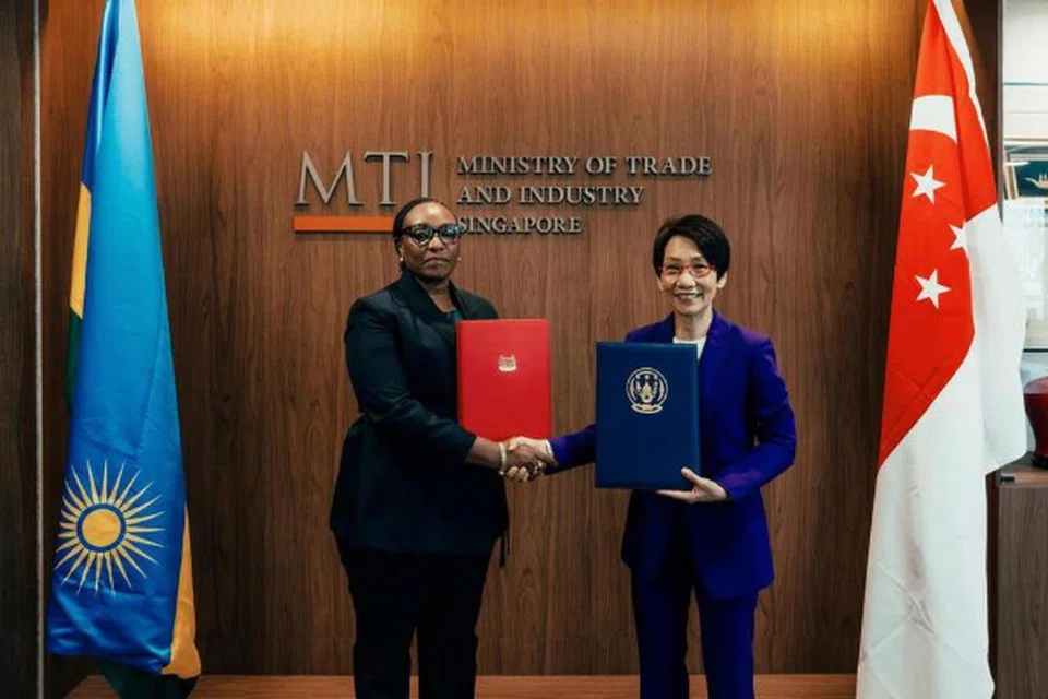 Grace Fu, Dr Valentine Uwamariya