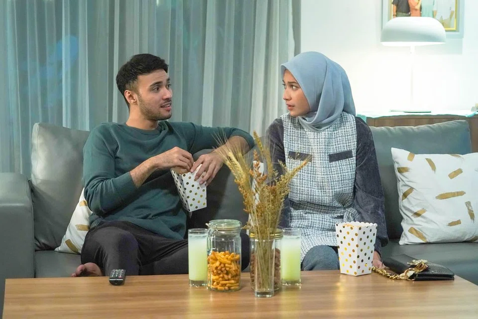 SIRI SERANTAU: Disney+ juga menawarkan rancangan Indonesia yang berlain seperti seri web Wedding Arrangement the Series S1. - 