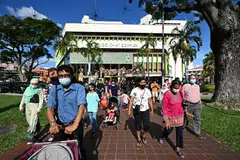 KAWASAN GEYLANG: Perniagaan di kawasan Geylang dan Kampong Gelam akan mendapat sokongan yang lebih disasarkan di bawah strategi sokongan perniagaan baru, kata Presiden Dewan Perniagaan dan Perusahaan Melayu Singapura (DPPMS) Encik Abu Bakar Mohd Nor.