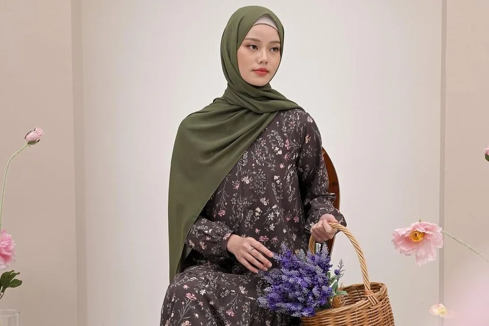 maqayla, fieldnotes ruffle dress, zip panjang
