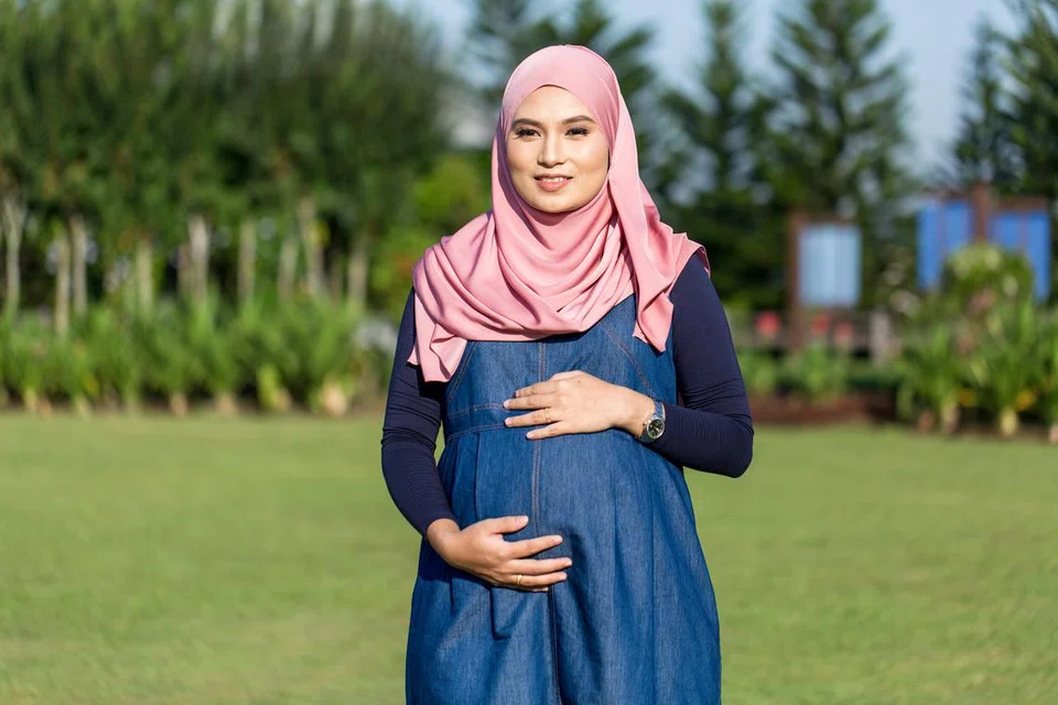 Wanita hamil perlu mencapai Indeks Jisim Tubuh (BMI) yang optimum, mengambil makanan seimbang yang ditambah dengan asid folik, bersenam dengan kerap dan menjauhi tabiat berbahaya seperti merokok.