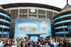 Manchester City dituduh melakukan 80 pelanggaran peraturan kewangan antara 2009 dengan 2018, dan 35 lagi kesalahan gagal memberi kerjasama dalam penyiasatan Liga Perdana England (EPL).