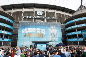 Manchester City dituduh melakukan 80 pelanggaran peraturan kewangan antara 2009 dengan 2018, dan 35 lagi kesalahan gagal memberi kerjasama dalam penyiasatan Liga Perdana England (EPL).