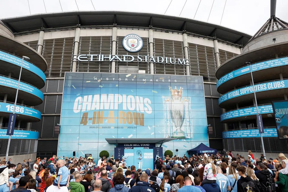 Manchester City dituduh melakukan 80 pelanggaran peraturan kewangan antara 2009 dengan 2018, dan 35 lagi kesalahan gagal memberi kerjasama dalam penyiasatan Liga Perdana England (EPL).